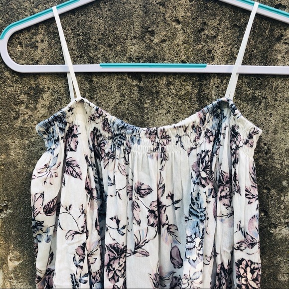 One Clothing LA Floral Off the Shoulder Top - Picture 5 of 7